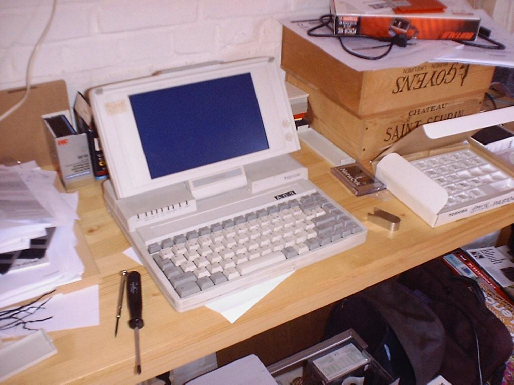 Toshiba T1200XE
